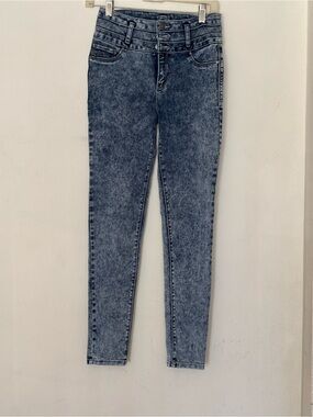 Tinseltown Acid Wash Skinny Jeans - Blue